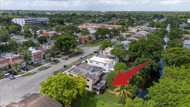 7911 SW 7th Place, North Lauderdale, FL 33068