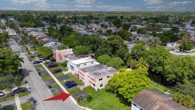 7911 SW 7th Place, North Lauderdale, FL 33068