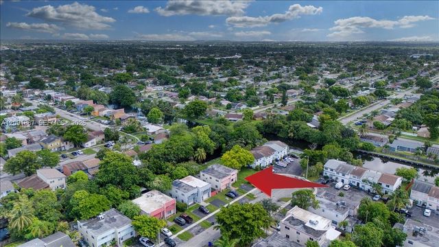 7911 SW 7th Place, North Lauderdale, FL 33068