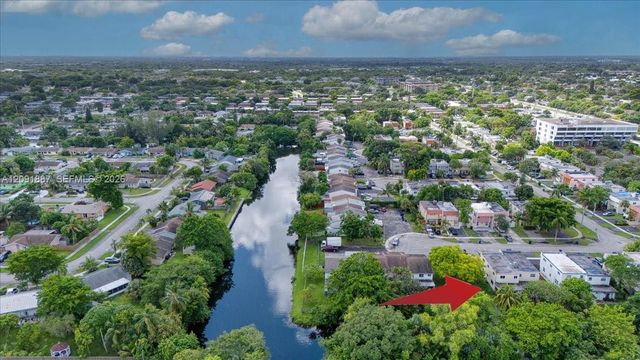 7911 SW 7th Place, North Lauderdale, FL 33068