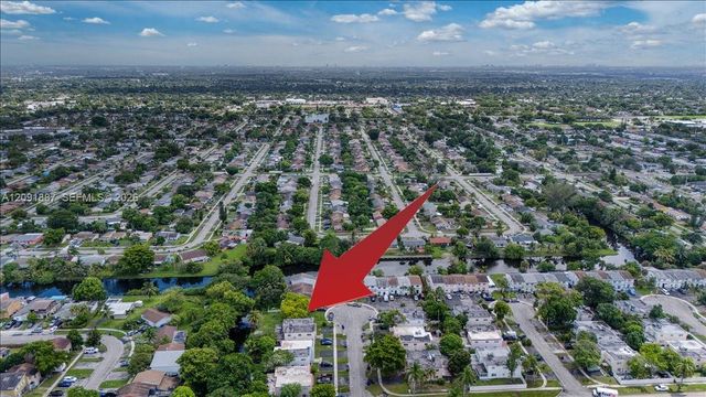 7911 SW 7th Place, North Lauderdale, FL 33068