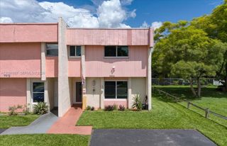 7911 SW 7th Place, North Lauderdale, FL 33068