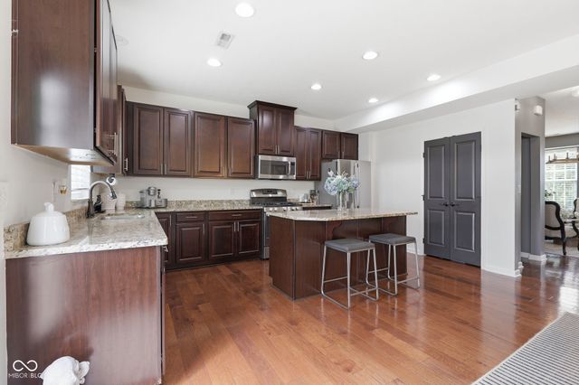 13083 Saxony Boulevard 1B, Fishers, IN 46037