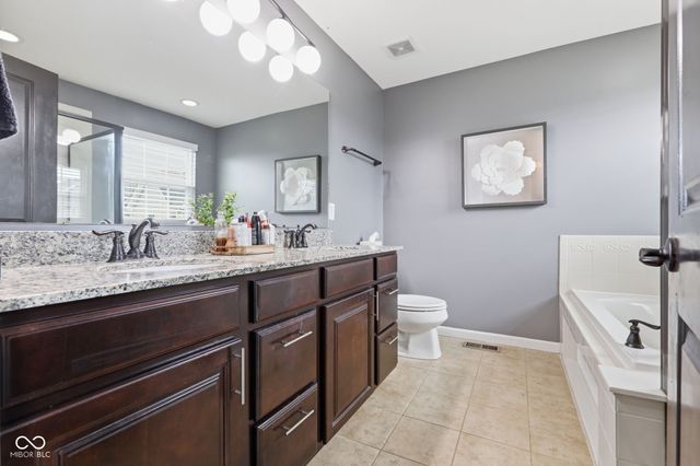 13083 Saxony Boulevard 1B, Fishers, IN 46037