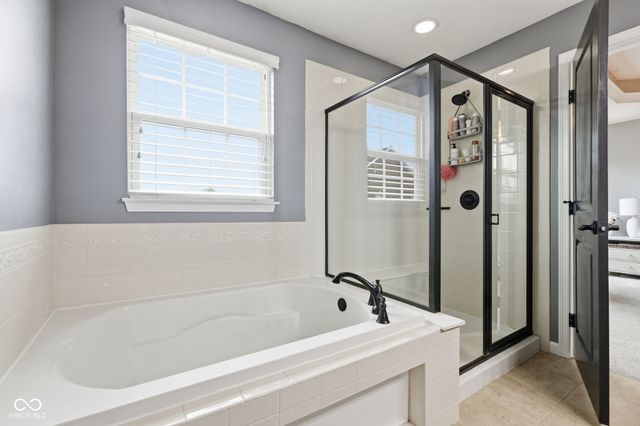 13083 Saxony Boulevard 1B, Fishers, IN 46037