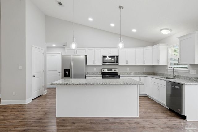 1454 Windy Ln, Gulf Breeze, FL 32563