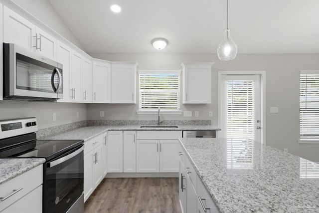 1454 Windy Ln, Gulf Breeze, FL 32563