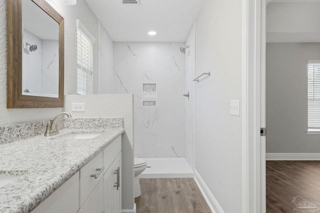 1454 Windy Ln, Gulf Breeze, FL 32563