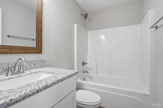 1454 Windy Ln, Gulf Breeze, FL 32563