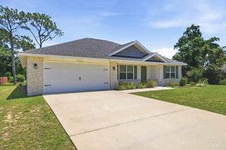 1454 Windy Ln, Gulf Breeze, FL 32563