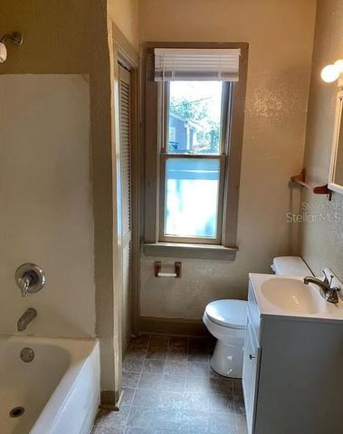 110 W 13TH STREET, Sanford, FL 32771