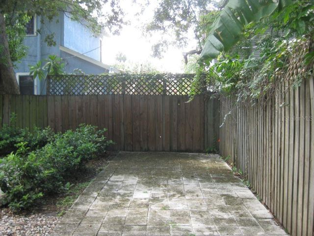 110 W 13TH STREET, Sanford, FL 32771