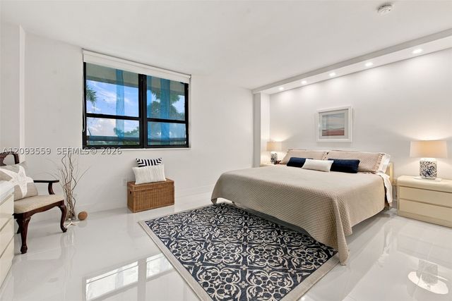 10185 Collins Ave 506, Bal Harbour, FL 33154