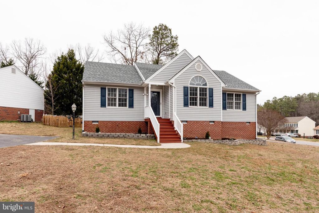 Image 1 of property listing at 9613 LOCKBERRY RIDGE LOOP, Richmond, VA 23237