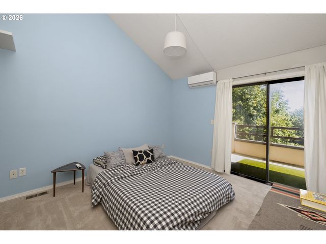 5150 S LANDING Dr 308B2, Portland, OR 97239