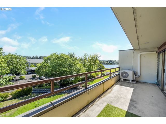 5150 S LANDING Dr 308B2, Portland, OR 97239