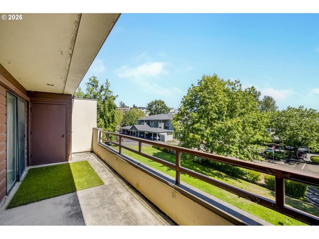 5150 S LANDING Dr 308B2, Portland, OR 97239