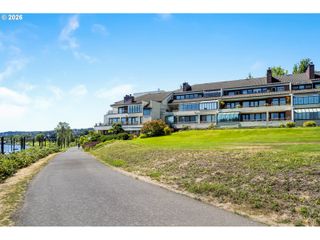 5150 S LANDING Dr 308B2, Portland, OR 97239