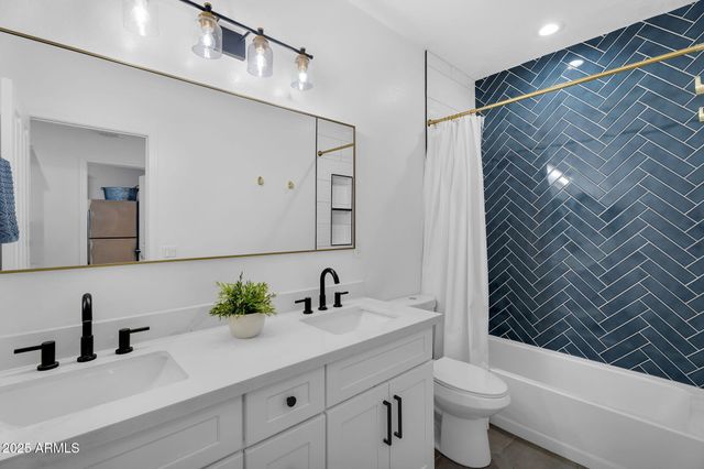 4935 E Marino Drive, Scottsdale, AZ 85254