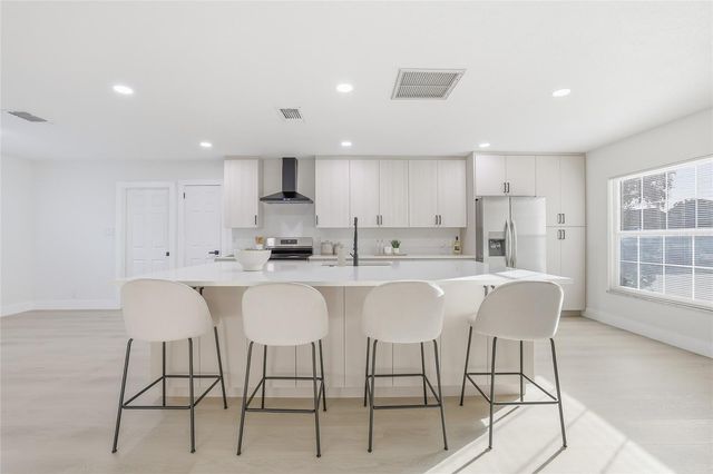 10905 KEWANEE DRIVE, Temple Terrace, FL 33617