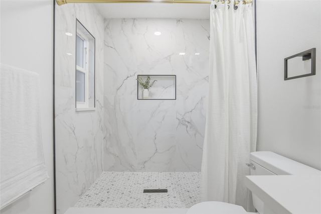 10905 KEWANEE DRIVE, Temple Terrace, FL 33617