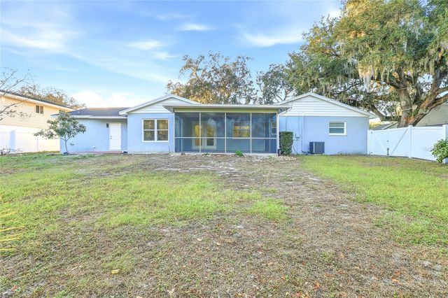 10905 KEWANEE DRIVE, Temple Terrace, FL 33617