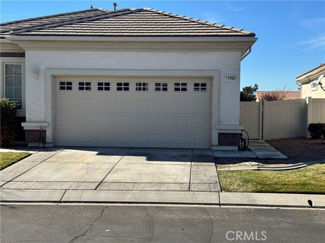 11000 Rockaway Glen Road, Apple Valley, CA 92308