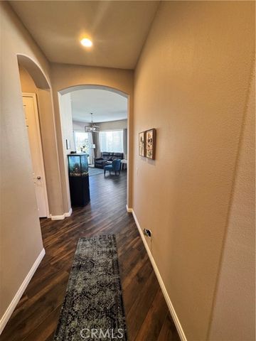 11000 Rockaway Glen Road, Apple Valley, CA 92308