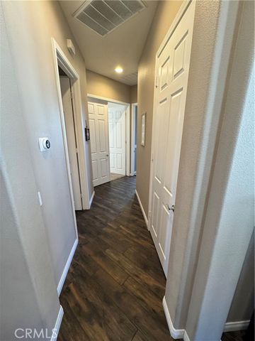 11000 Rockaway Glen Road, Apple Valley, CA 92308