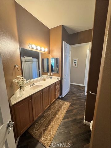 11000 Rockaway Glen Road, Apple Valley, CA 92308