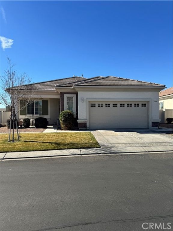 11000 Rockaway Glen Road, Apple Valley, CA 92308