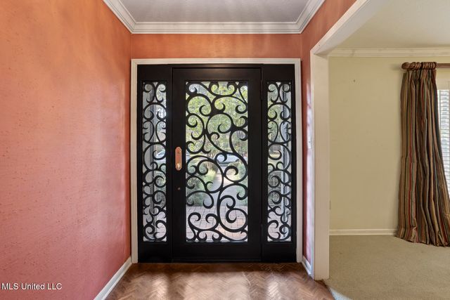 5172 Kaywood Circle, Jackson, MS 39211