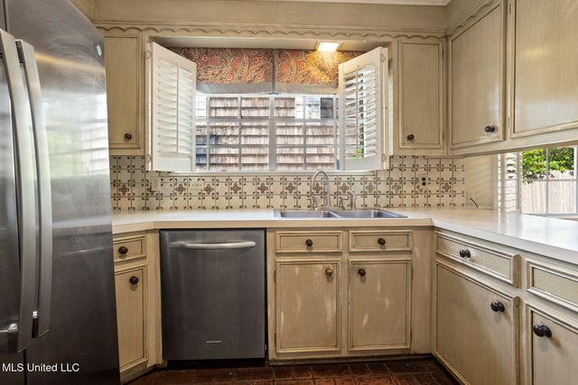 5172 Kaywood Circle, Jackson, MS 39211