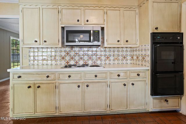 5172 Kaywood Circle, Jackson, MS 39211