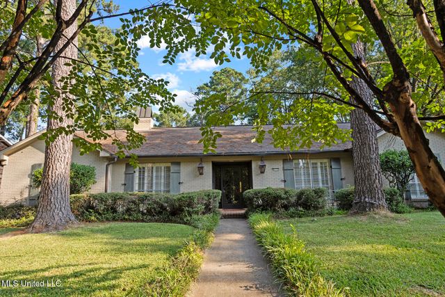 5172 Kaywood Circle, Jackson, MS 39211