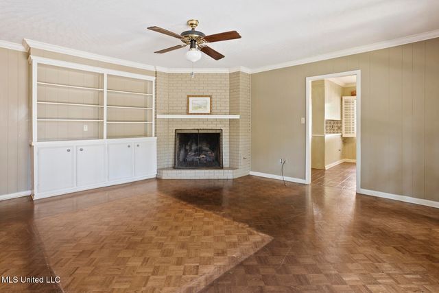 5172 Kaywood Circle, Jackson, MS 39211