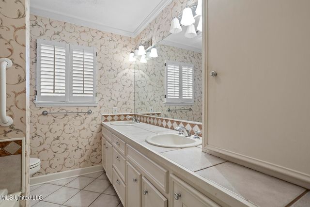 5172 Kaywood Circle, Jackson, MS 39211