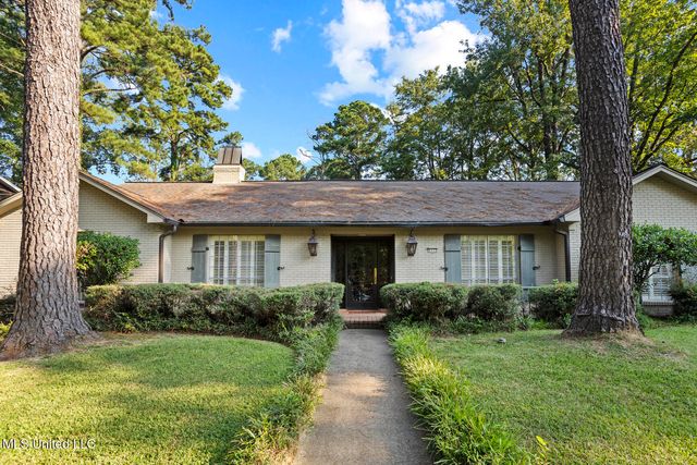 5172 Kaywood Circle, Jackson, MS 39211