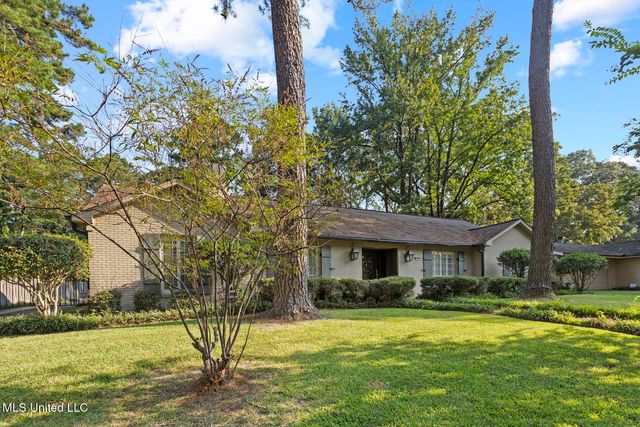 5172 Kaywood Circle, Jackson, MS 39211