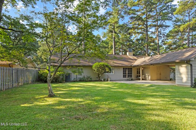 5172 Kaywood Circle, Jackson, MS 39211