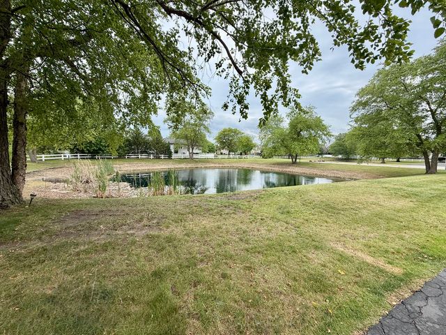 2304 Olde Mill Road, Plainfield, IL 60586