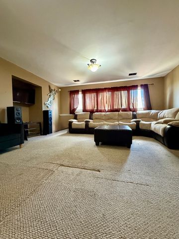 2304 Olde Mill Road, Plainfield, IL 60586