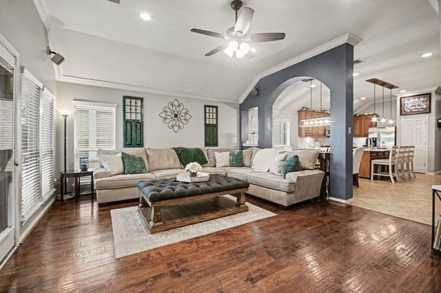 13122 Royal Bend Lane, Tomball, TX 77377