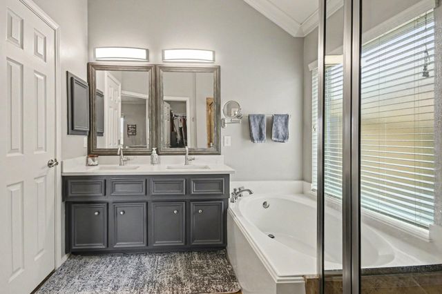 13122 Royal Bend Lane, Tomball, TX 77377