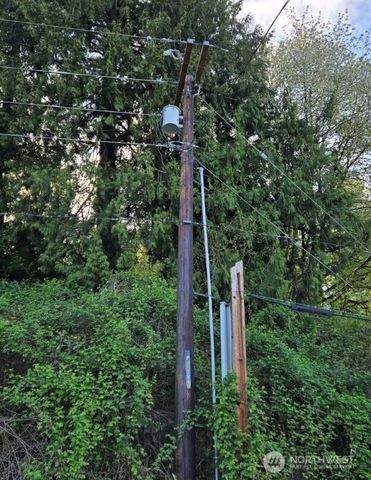 2210 W Valley Highway E, Edgewood, WA 98372