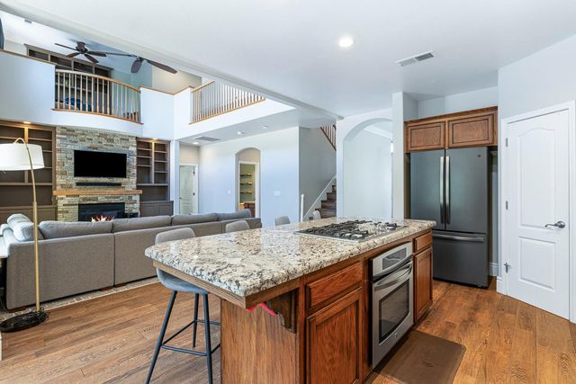 2696 Robinwood Avenue, Clovis, CA 93611