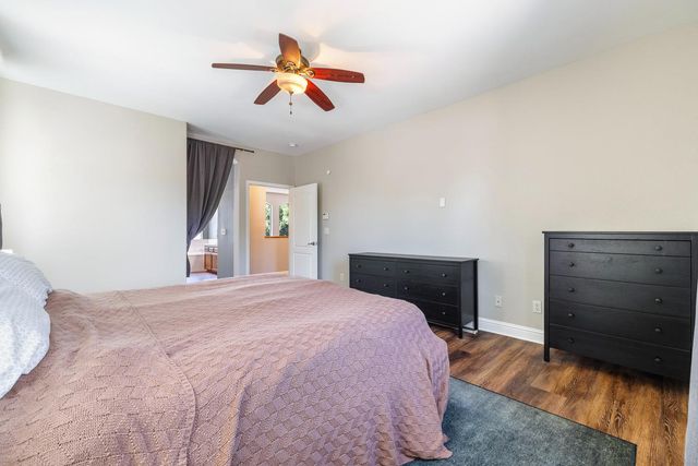 2696 Robinwood Avenue, Clovis, CA 93611