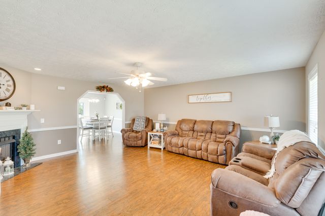 100 Creighton Pl, Shelbyville, TN 37160