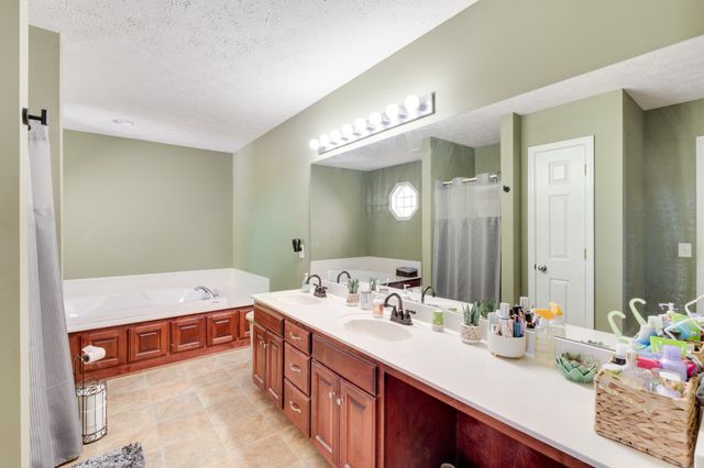 100 Creighton Pl, Shelbyville, TN 37160