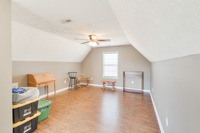 100 Creighton Pl, Shelbyville, TN 37160